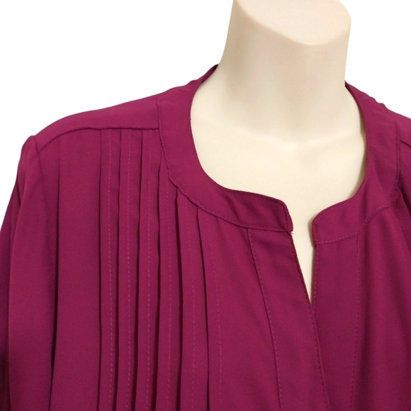 Purple Button Down Button Tab Top Sz L - Picture 3 of 5